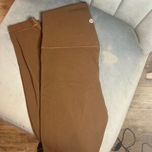 Brown Lululemon align leggings size 6”